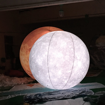 Logotipo personalizado Balão inflável gigante Voar LED Light Helium Balão de bandeira inflável