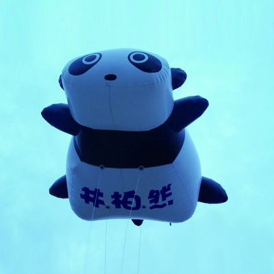 Balão de panda gigante inflável anunciando panda inflável em várias formas à venda